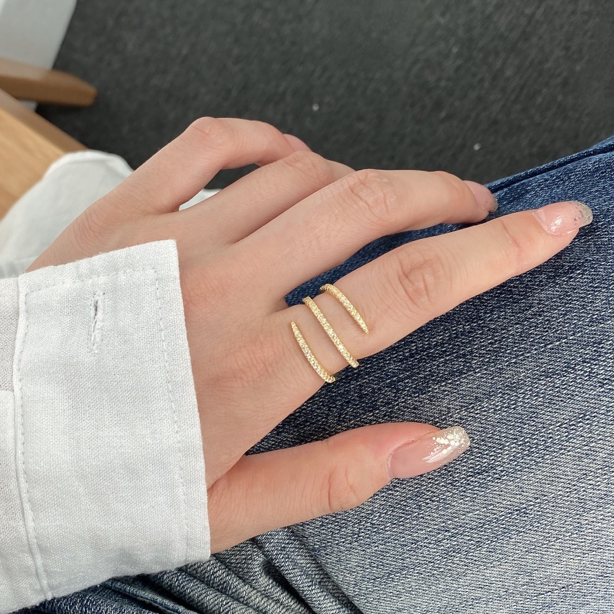 ZAINA™ Helix Ring 🌪️