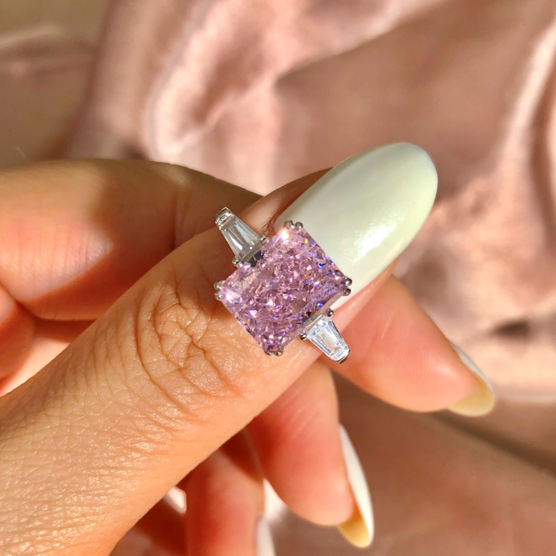 ZAINA™ Light Trap Ring