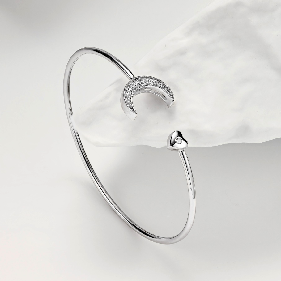 ZAINA™ Crescent Bracelet