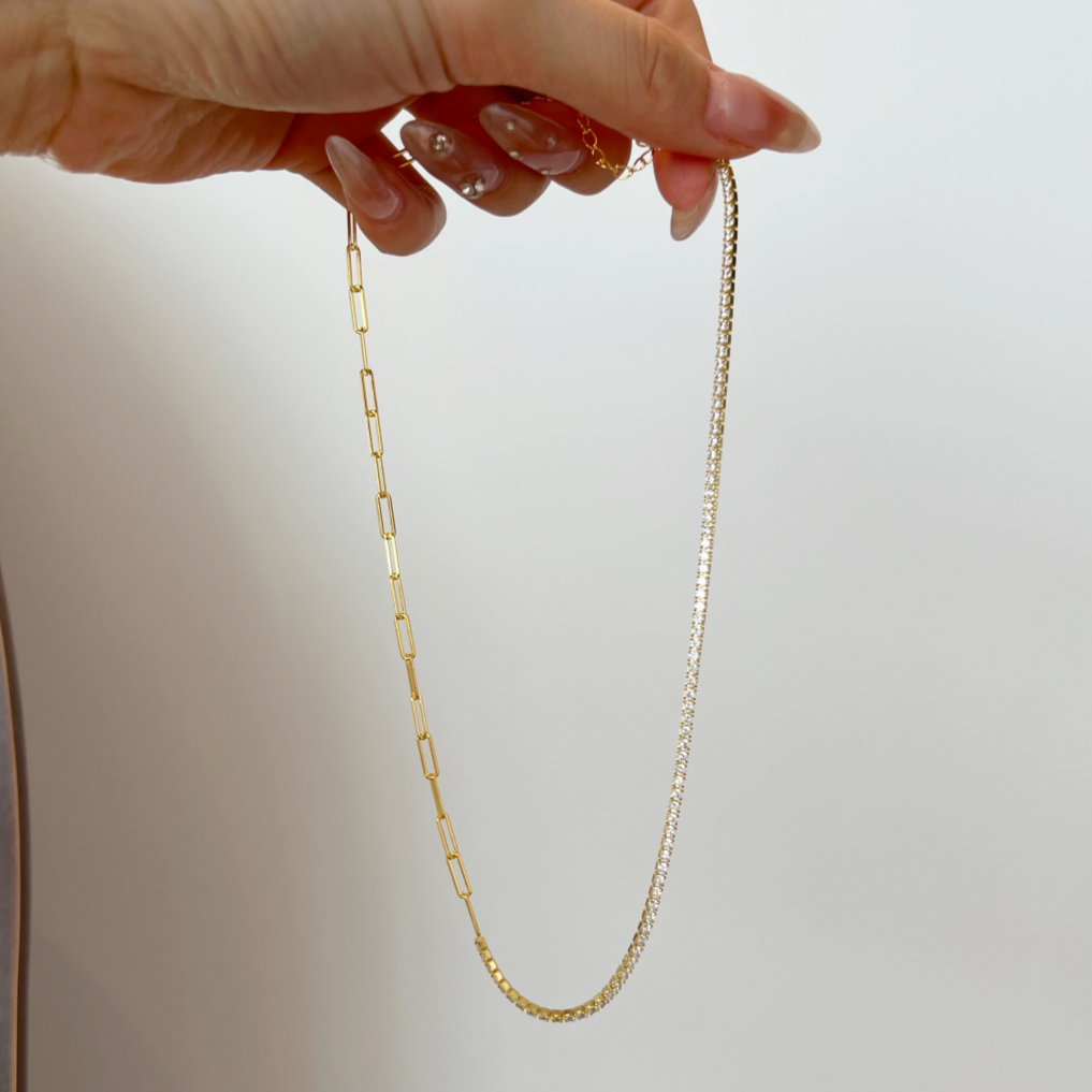 ZAINA™ Light Necklace