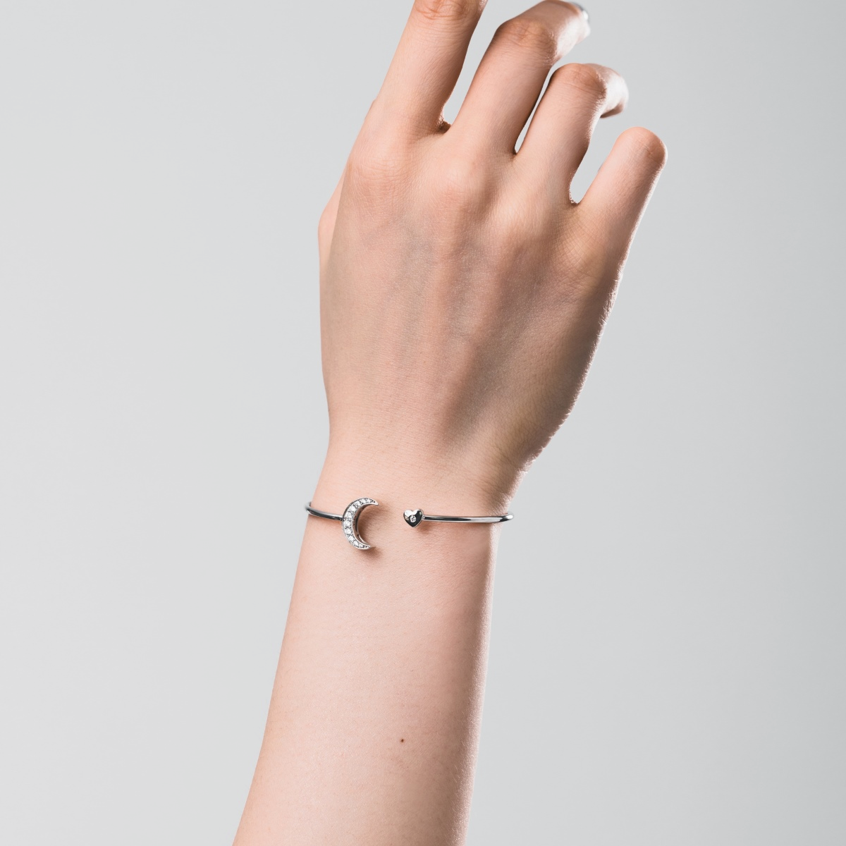 ZAINA™ Crescent Bracelet