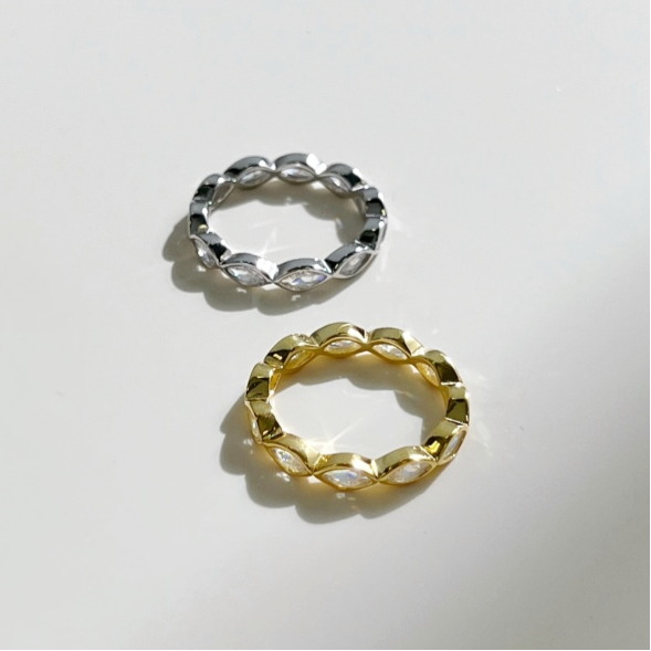 ZAINA™ Isara Ring