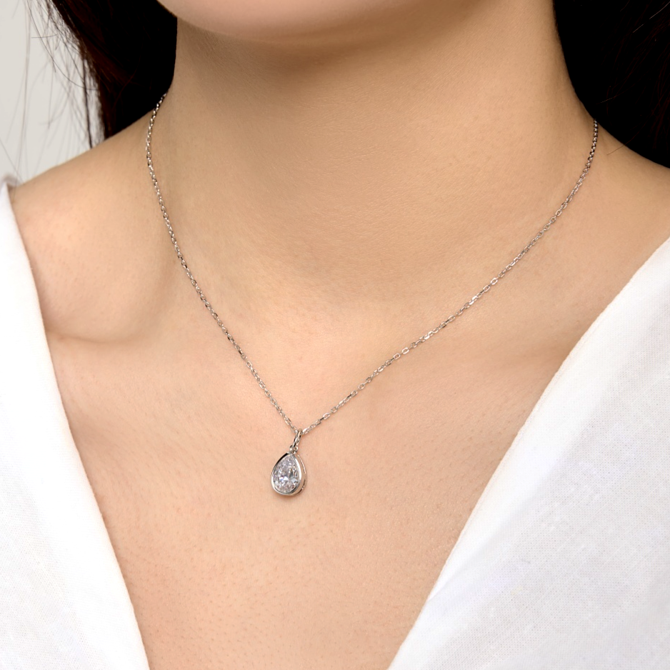 ZAINA™ Old Money Necklace
