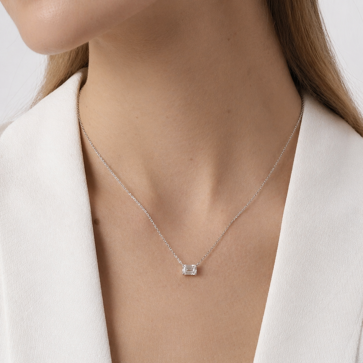 ZAINA™ Emeralis Necklace
