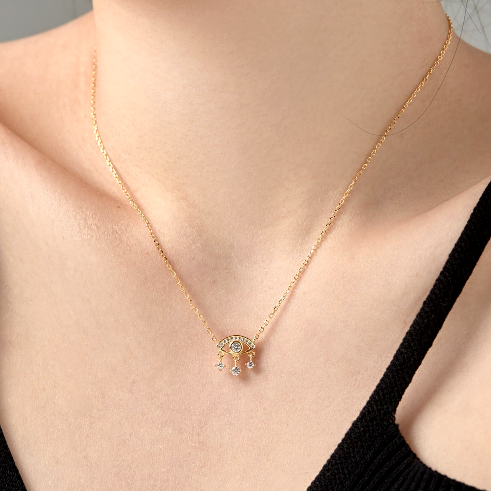 ZAINA™ Eye Gleam Necklace