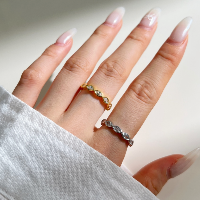 ZAINA™ Isara Ring