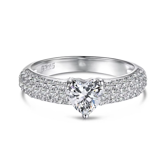ZAINA™ Starry Heart Ring