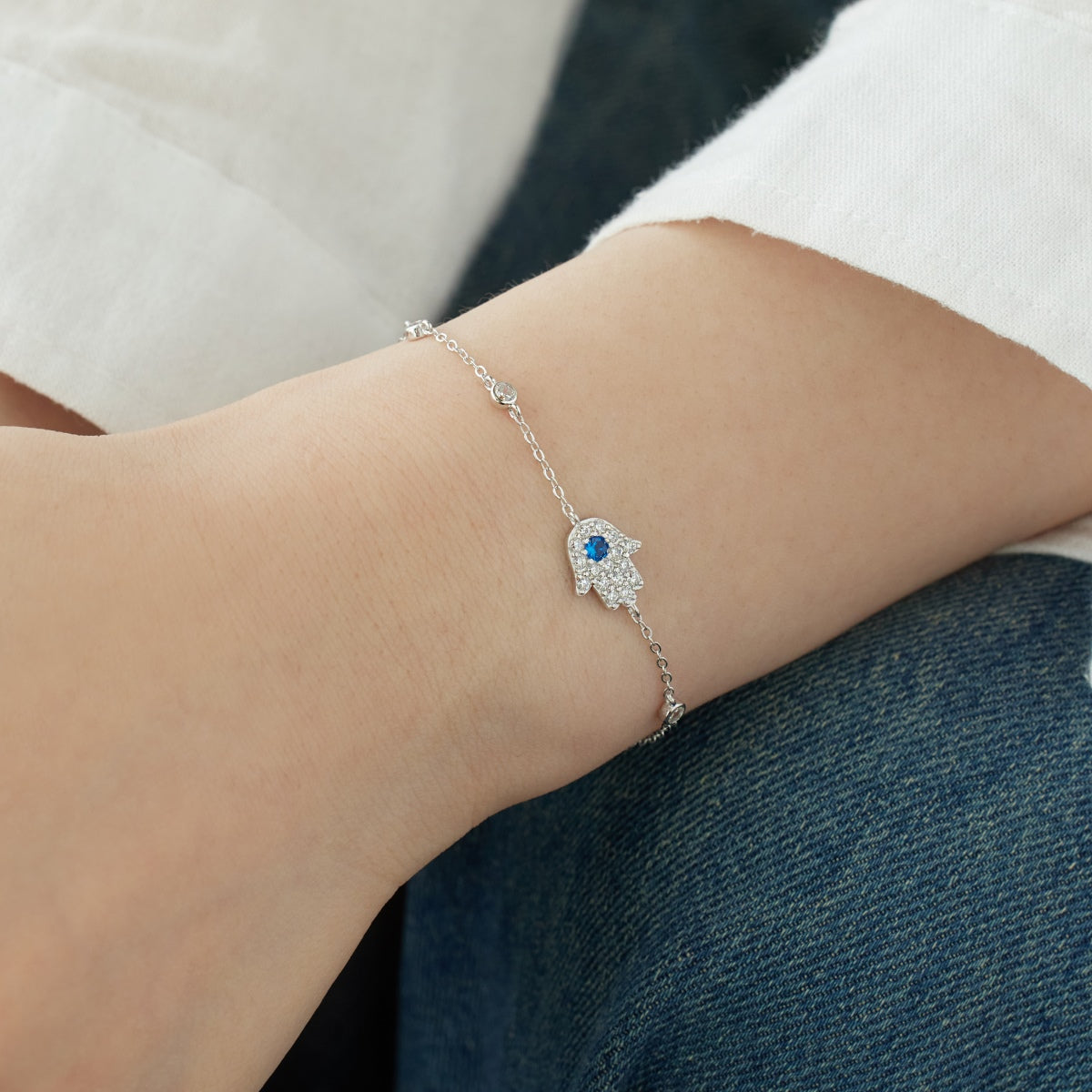 ZAINA™ Hamsa Bracelet