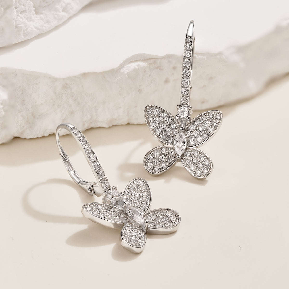 ZAINA™ Flutter Earrings
