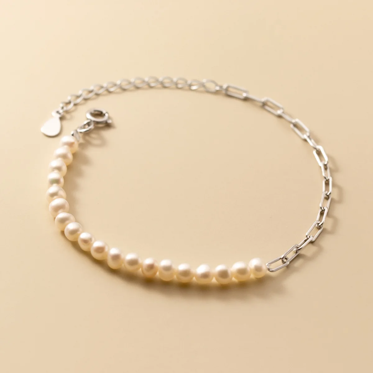 ZAINA™ Depths Bracelet