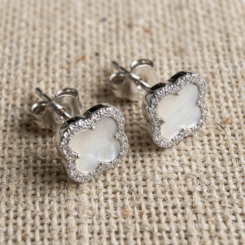 ZAINA™ Clover Stud Earrings