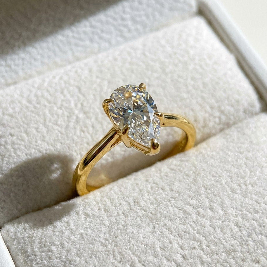 ZAINA™ Vivid Ring